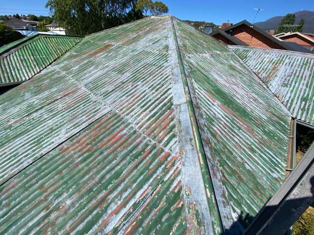 Flaking green iron, back to full gloss before